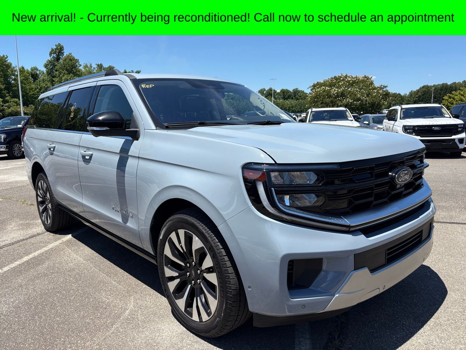 2025 Ford Expedition's photo