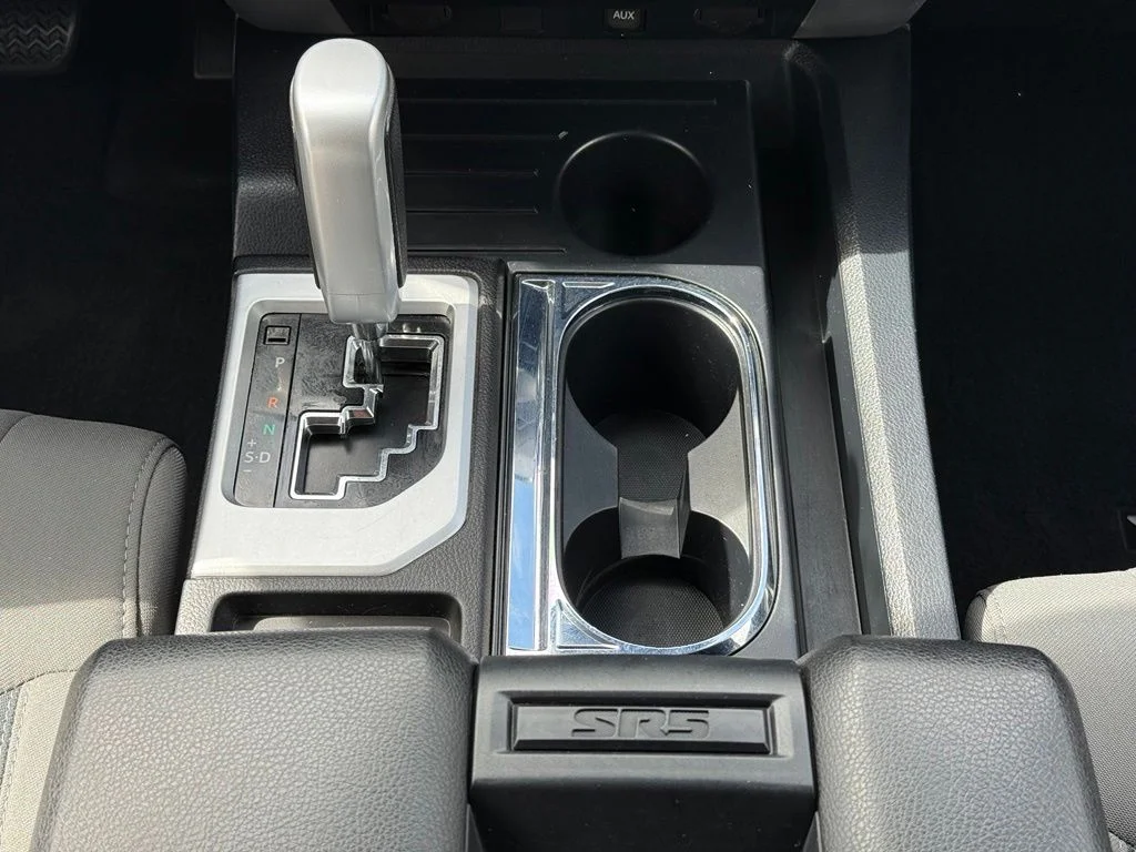 Used 2019 Blue Toyota SR5 image 27