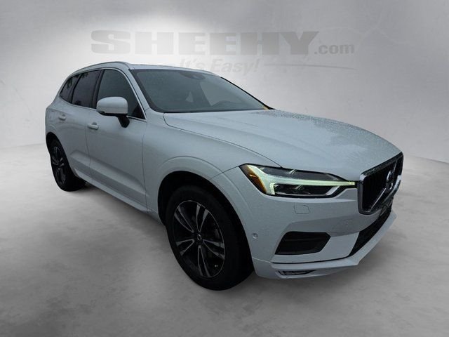 Used 2019 White Volvo T5 Momentum image 2