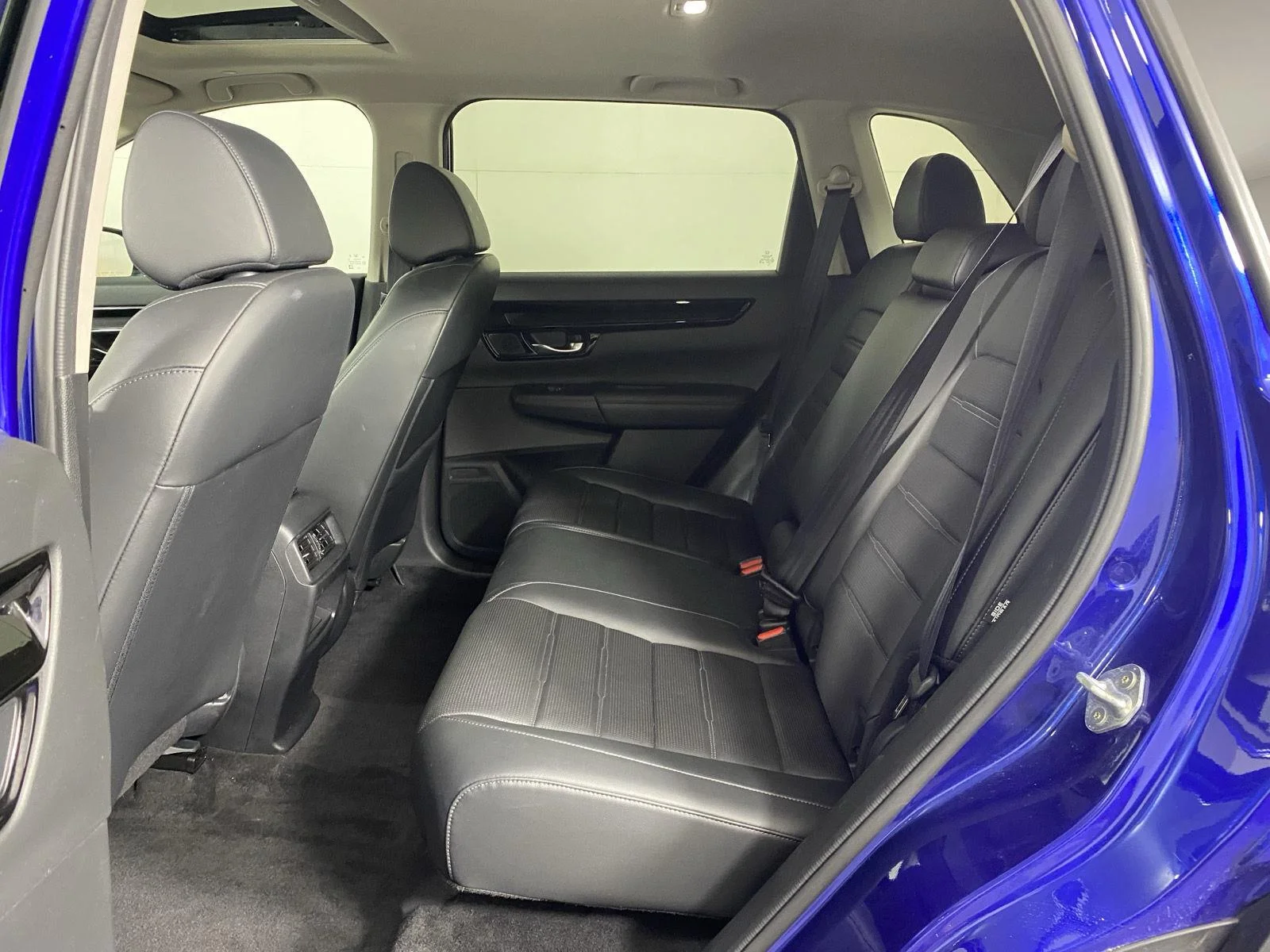 Used 2023 Still Night Pearl Honda EX-L image 25