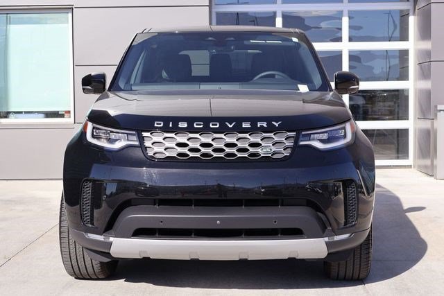 Certified Used 2025 Santorini Black Metallic Land Rover S image 2