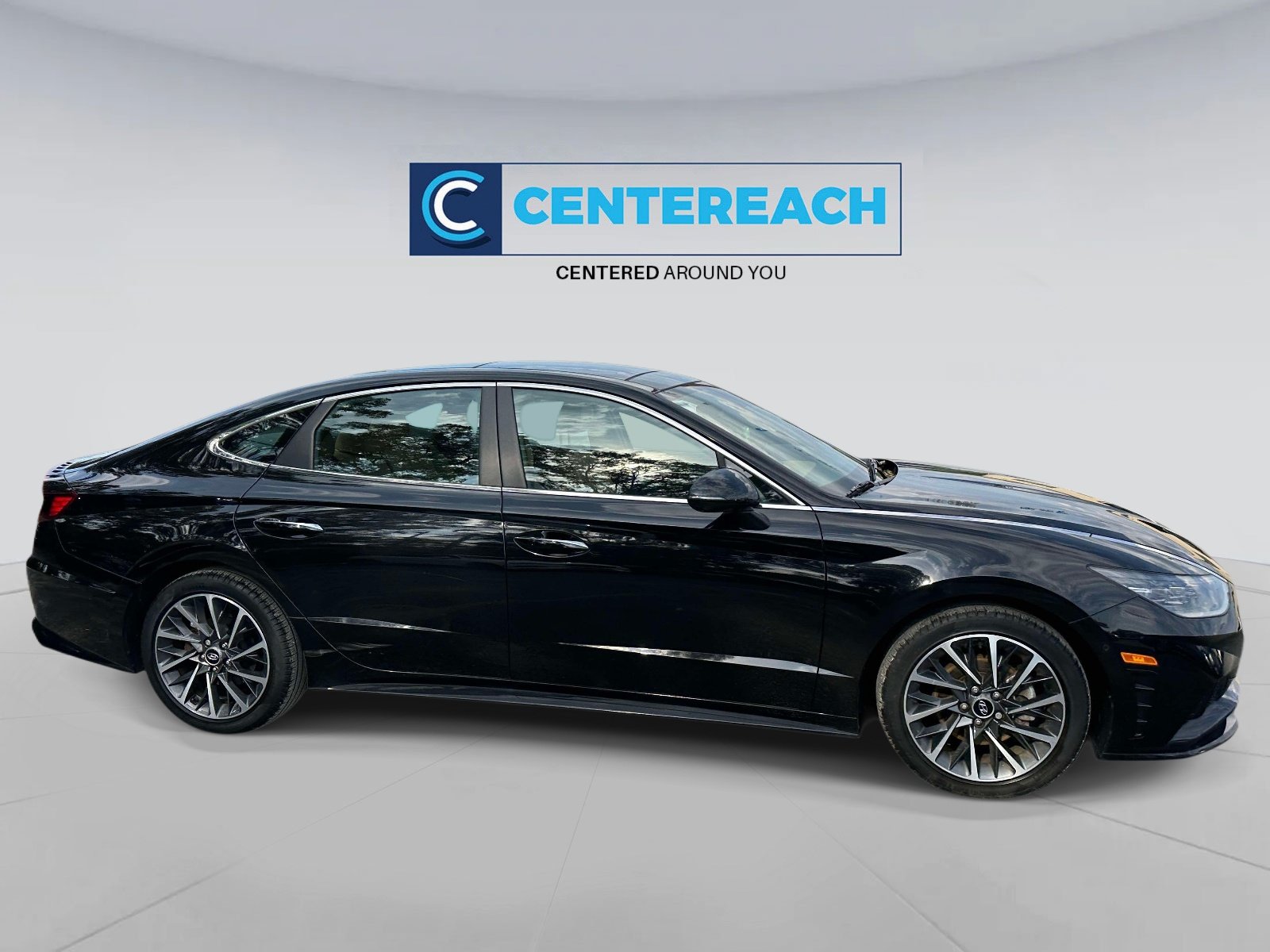 Certified Used 2023 Black Hyundai Limited image 5