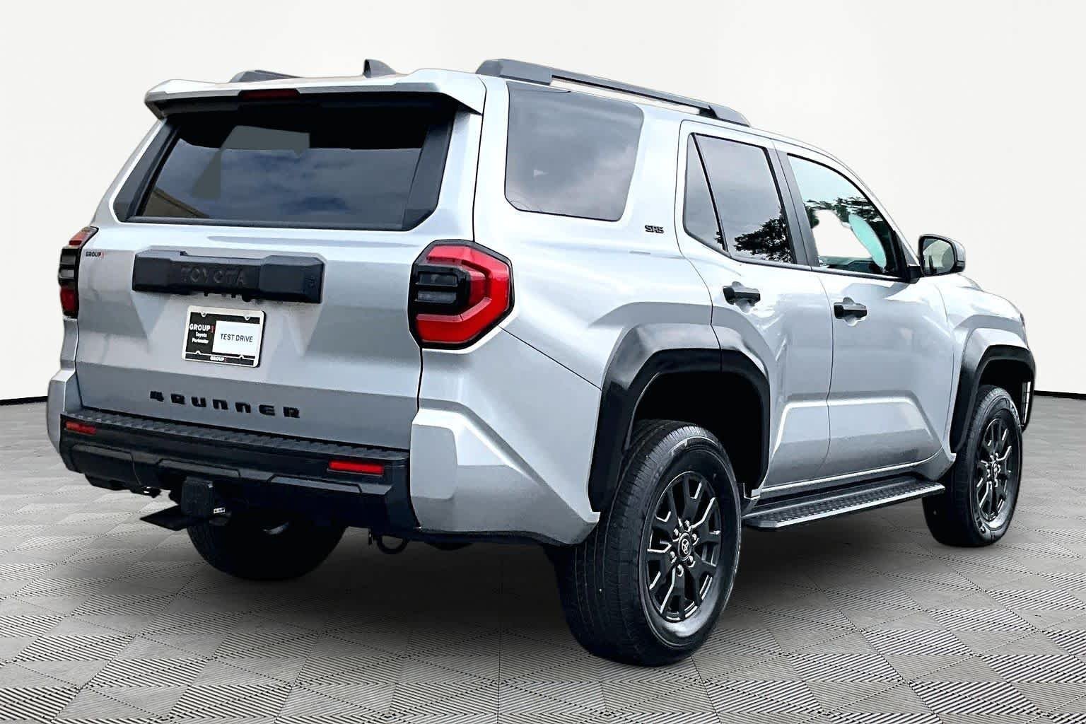 Used 2025 Cutting Edge Toyota SR5 image 13