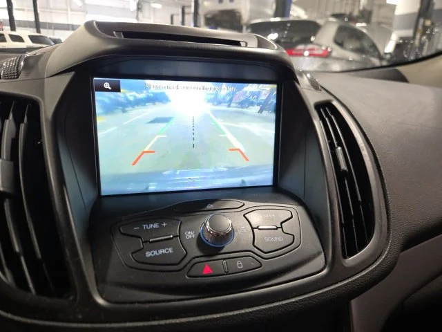 Used 2014 Gray Ford SE image 15
