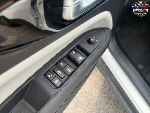 Used 2025 White Jeep Limited image 11