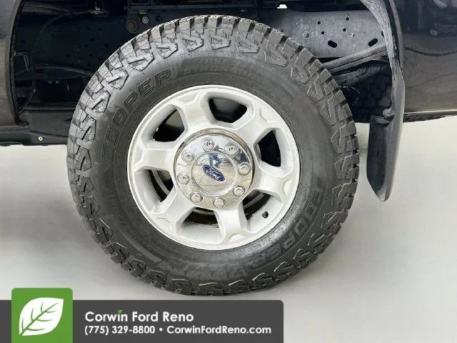 Used 2016 Shadow Black Ford XLT image 31