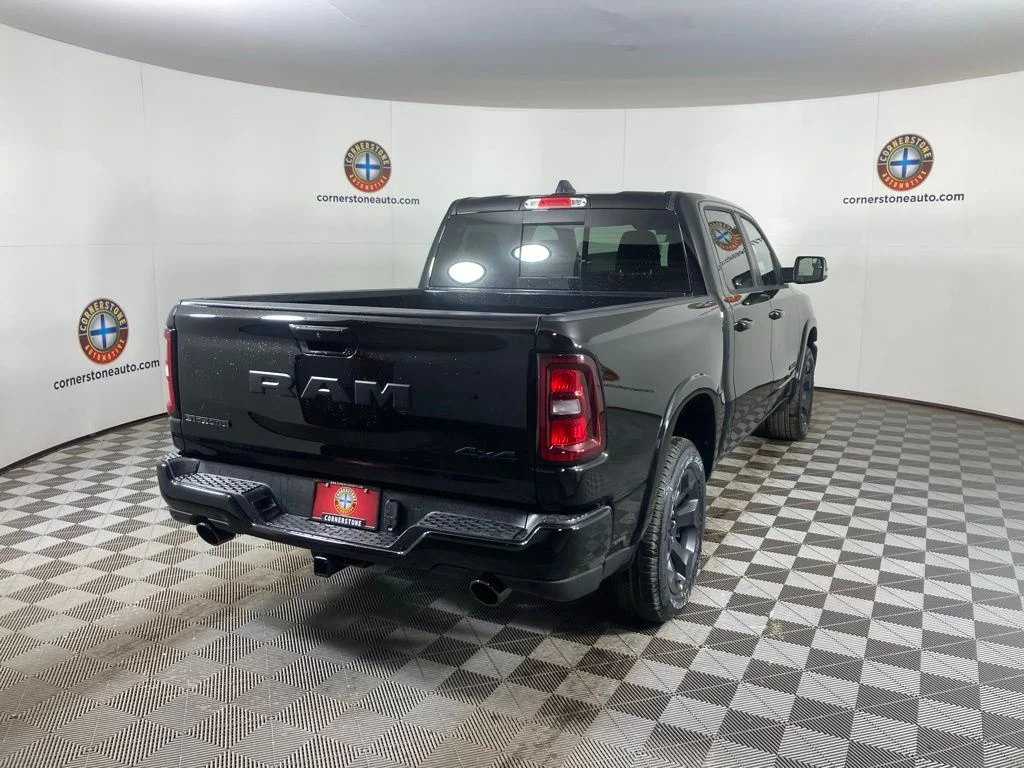 New 2026 Diamond Black Crystal Pearl-Coat Exterior Paint RAM Big Horn image 19