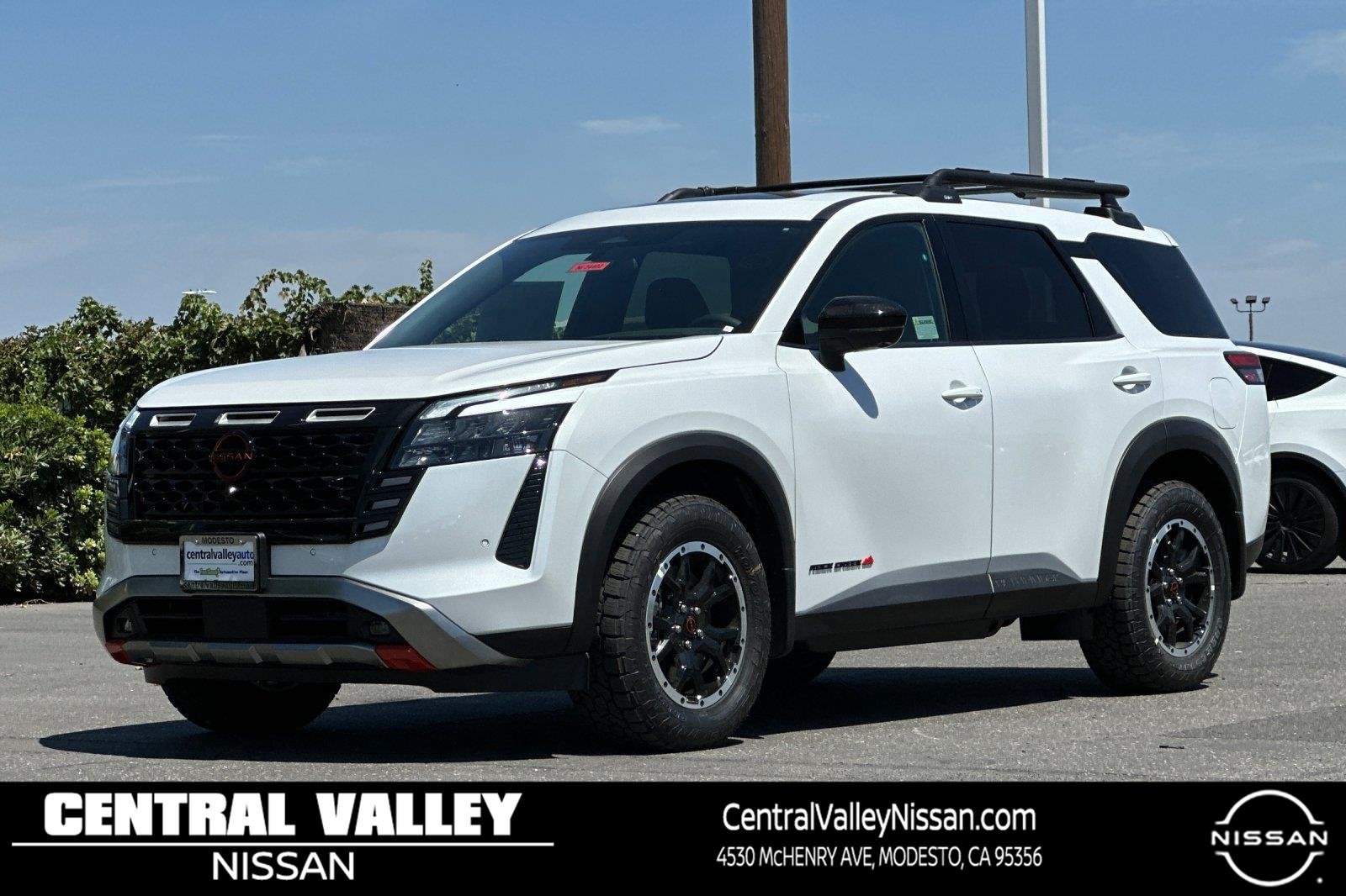 New 2026 Everest White Pearl Tricoat Nissan Rock Creek image 8