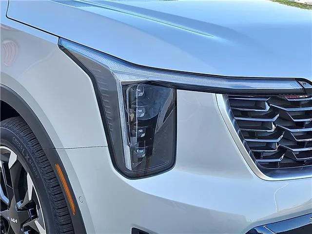 New 2026 Ivory Silver KIA SX Front-Wheel Drive image 6