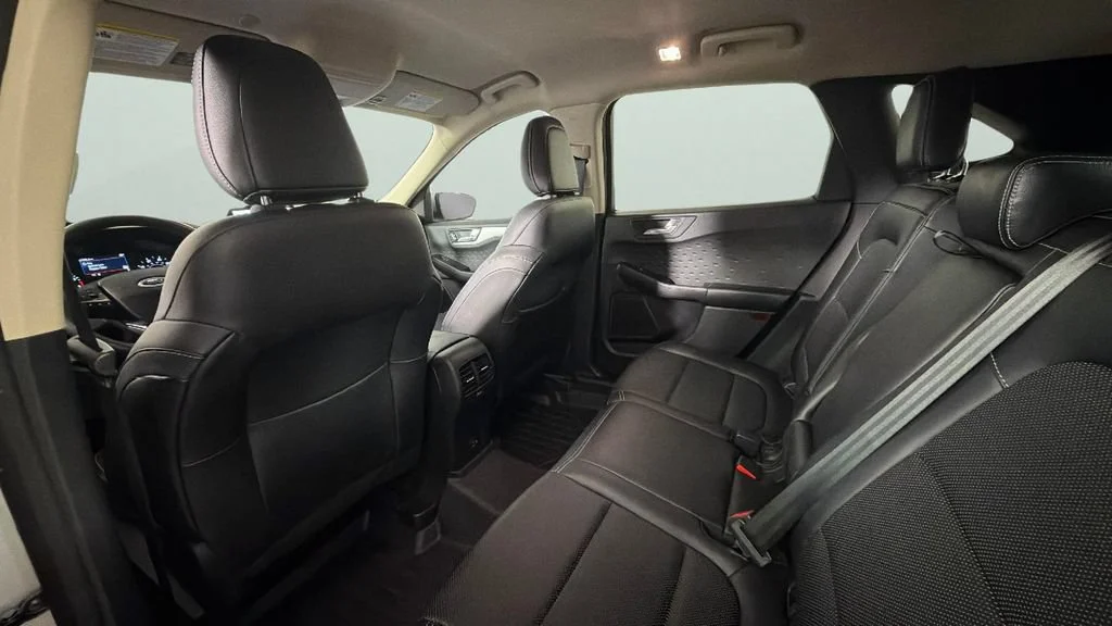 Used 2020 Silver Ford SEL image 27