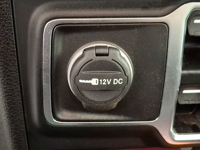 Used 2025 White Jeep Rubicon image 30