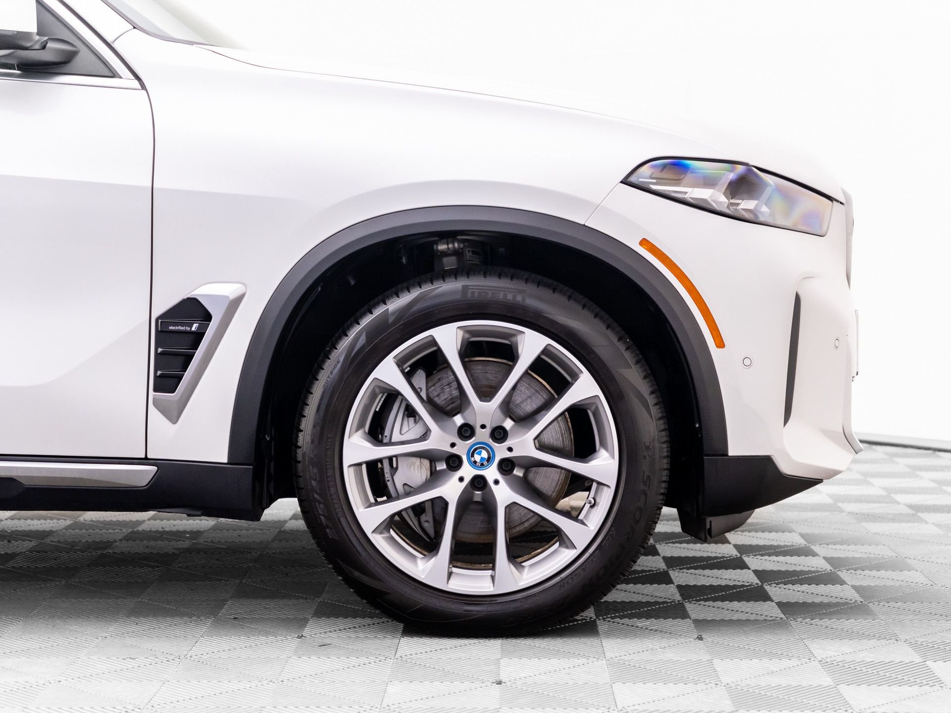 Certified Used 2024 Mineral White Metallic BMW xDrive50e image 38