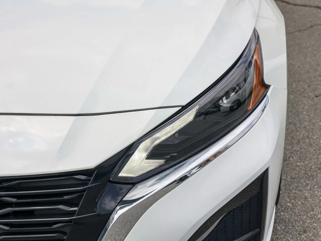 Used 2024 White Nissan 2.5 S image 9