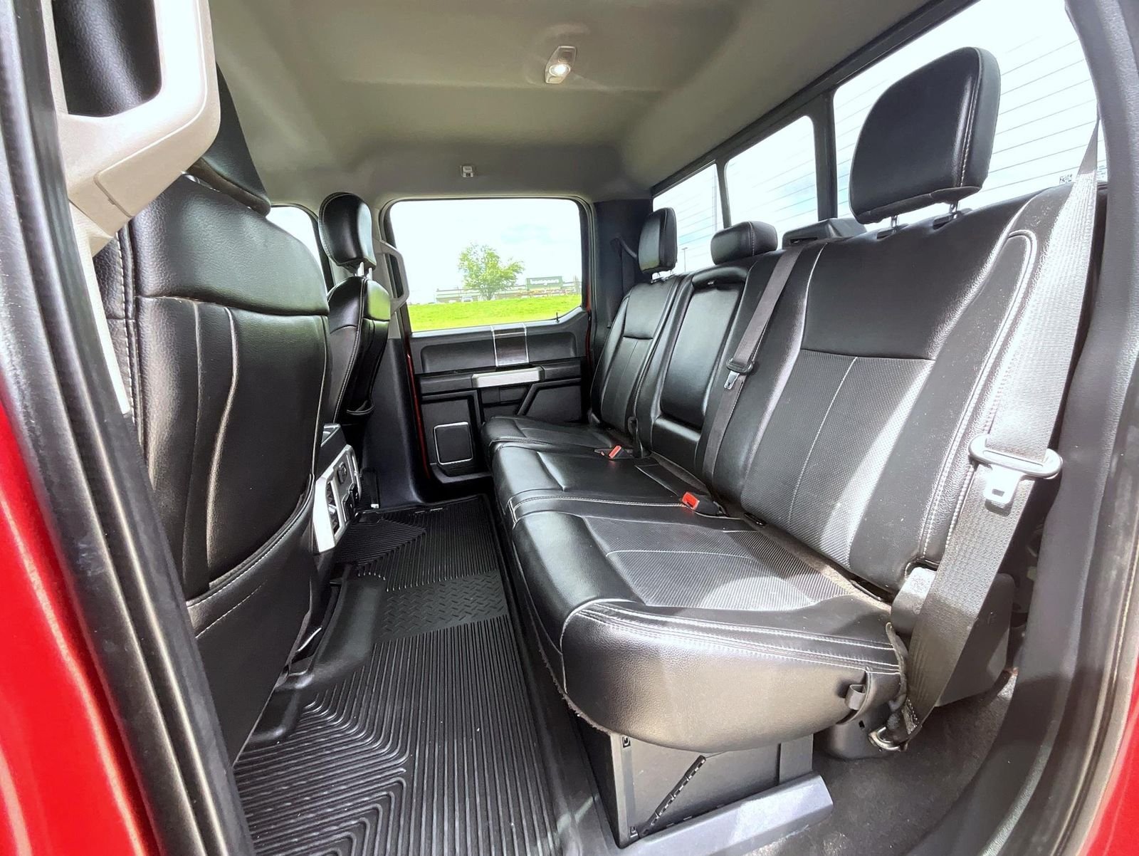 Used 2020 Gray Ford Lariat image 20