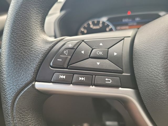 Used 2024 Silver Nissan 2.5 SV image 28