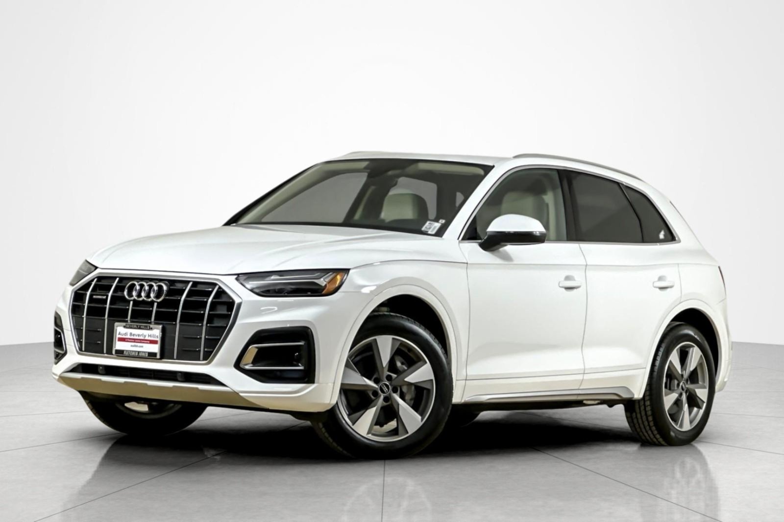 Used 2023 Ibis White Audi Premium 40 TFSI quattro image 1