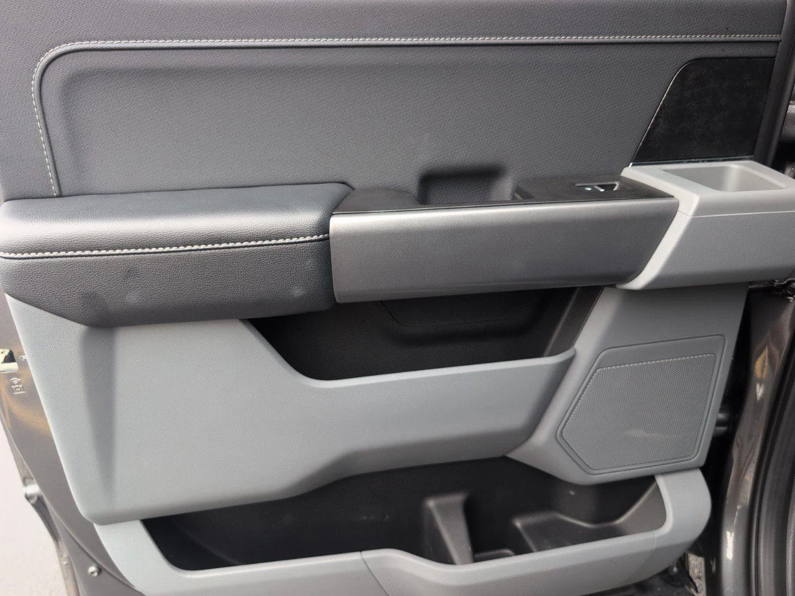 Used 2023 Carbonized Gray Ford XLT image 38