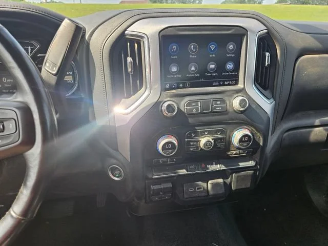 Used 2022 Summit White GMC SLE image 17