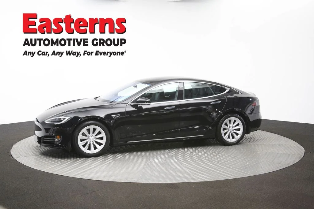 Used 2018 Black Tesla 75D image 53