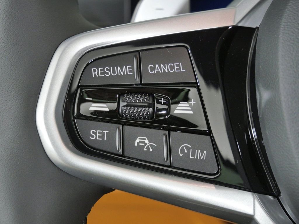 New 2026 Mineral White Metallic BMW 330i xDrive image 39