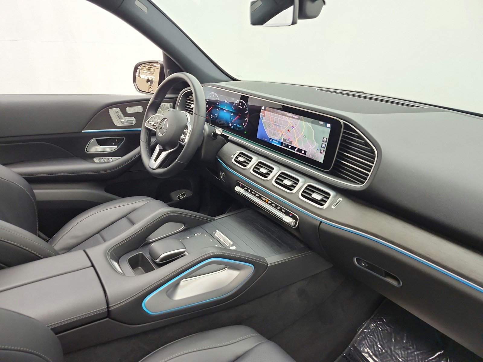 Certified Used 2023 Black Mercedes-Benz GLE 450 4MATIC® SUV image 25