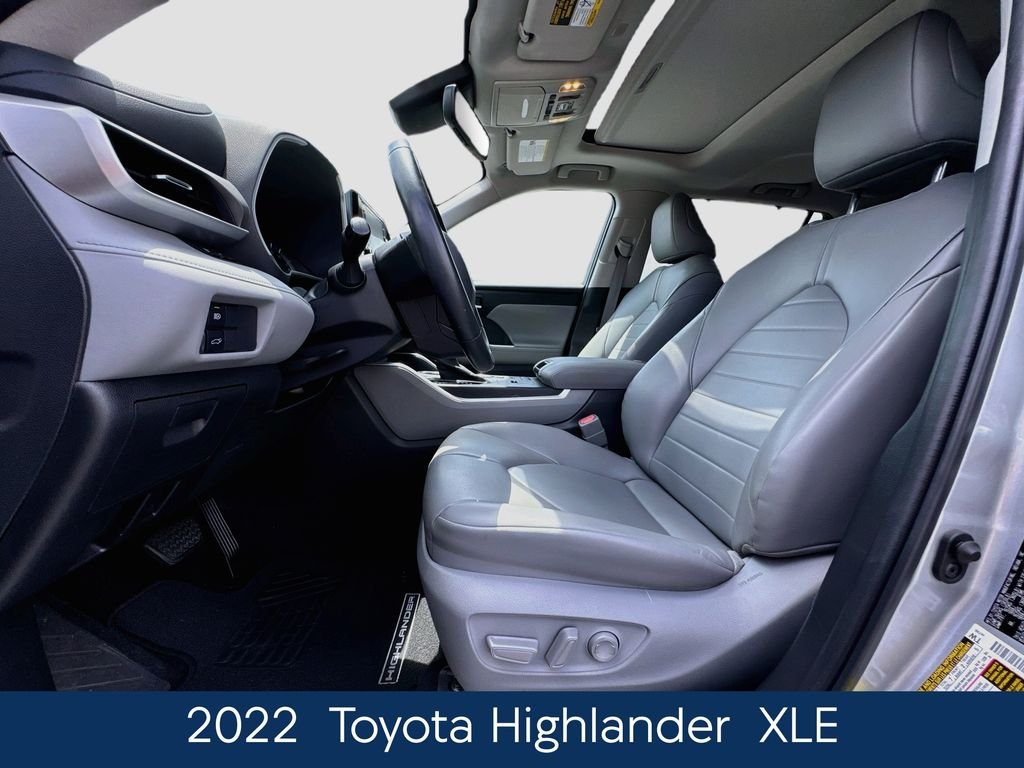 Used 2022 Silver Toyota XLE image 25