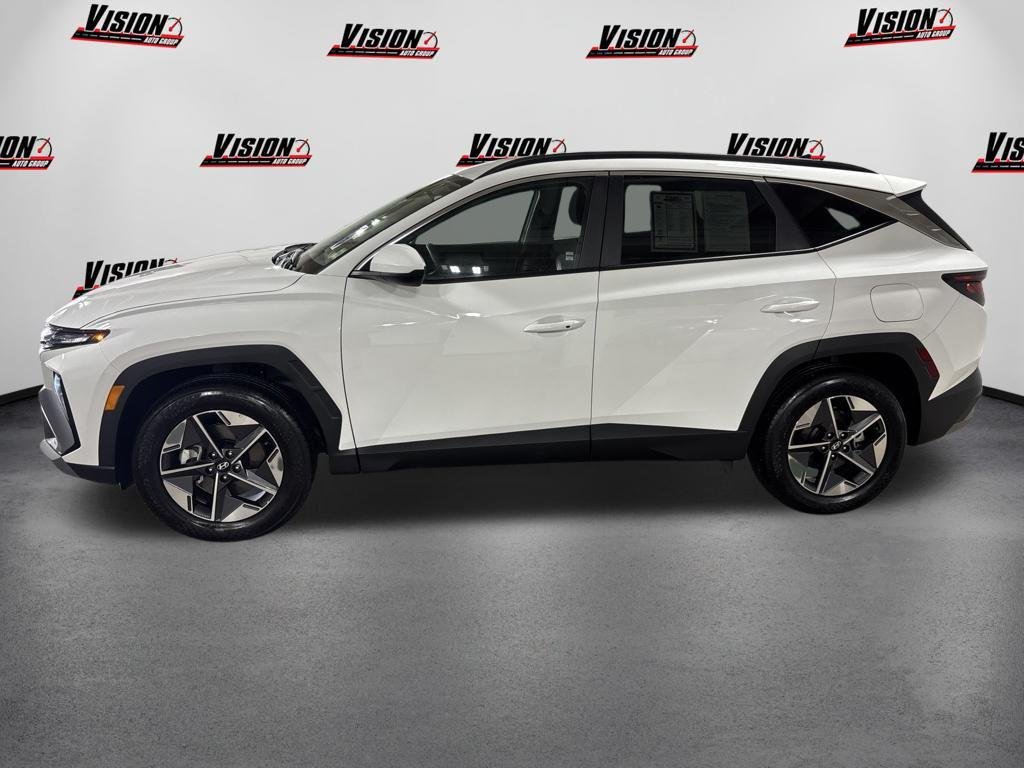 New 2026 White Hyundai SEL AWD image 8