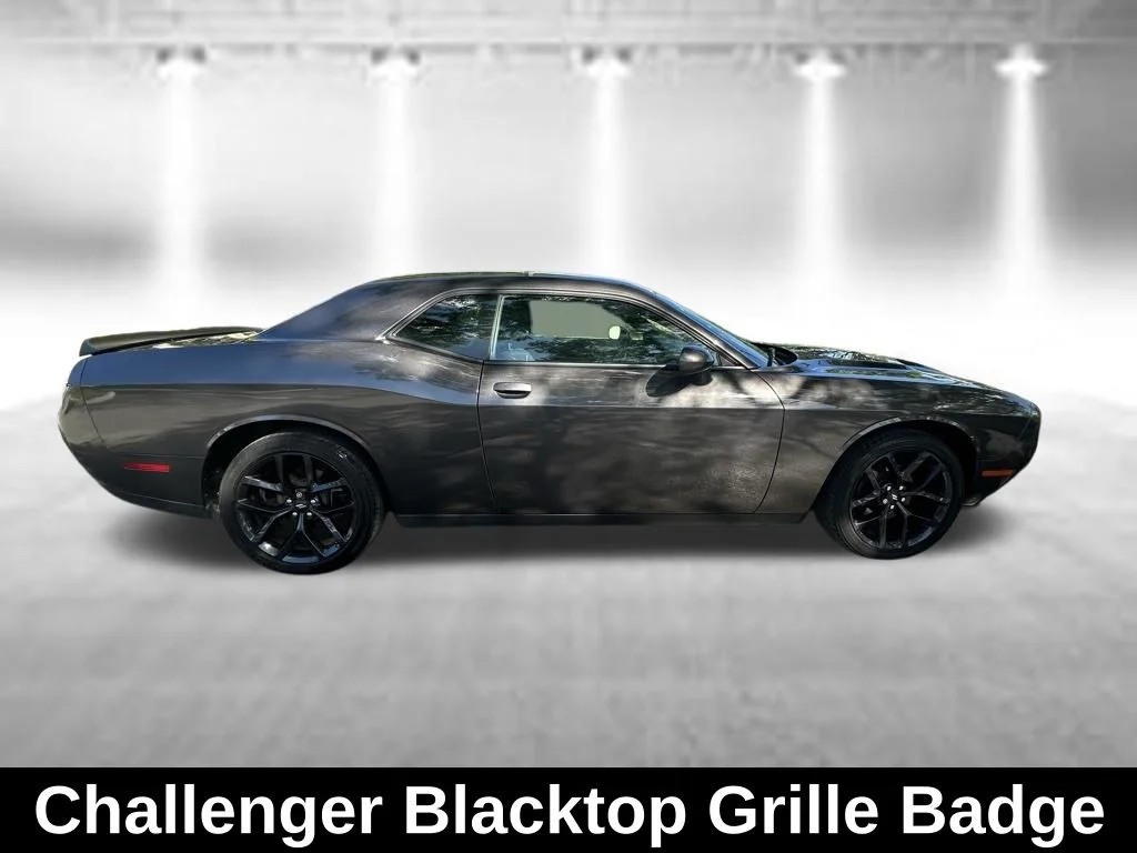 Used 2020 Gray Dodge SXT image 8