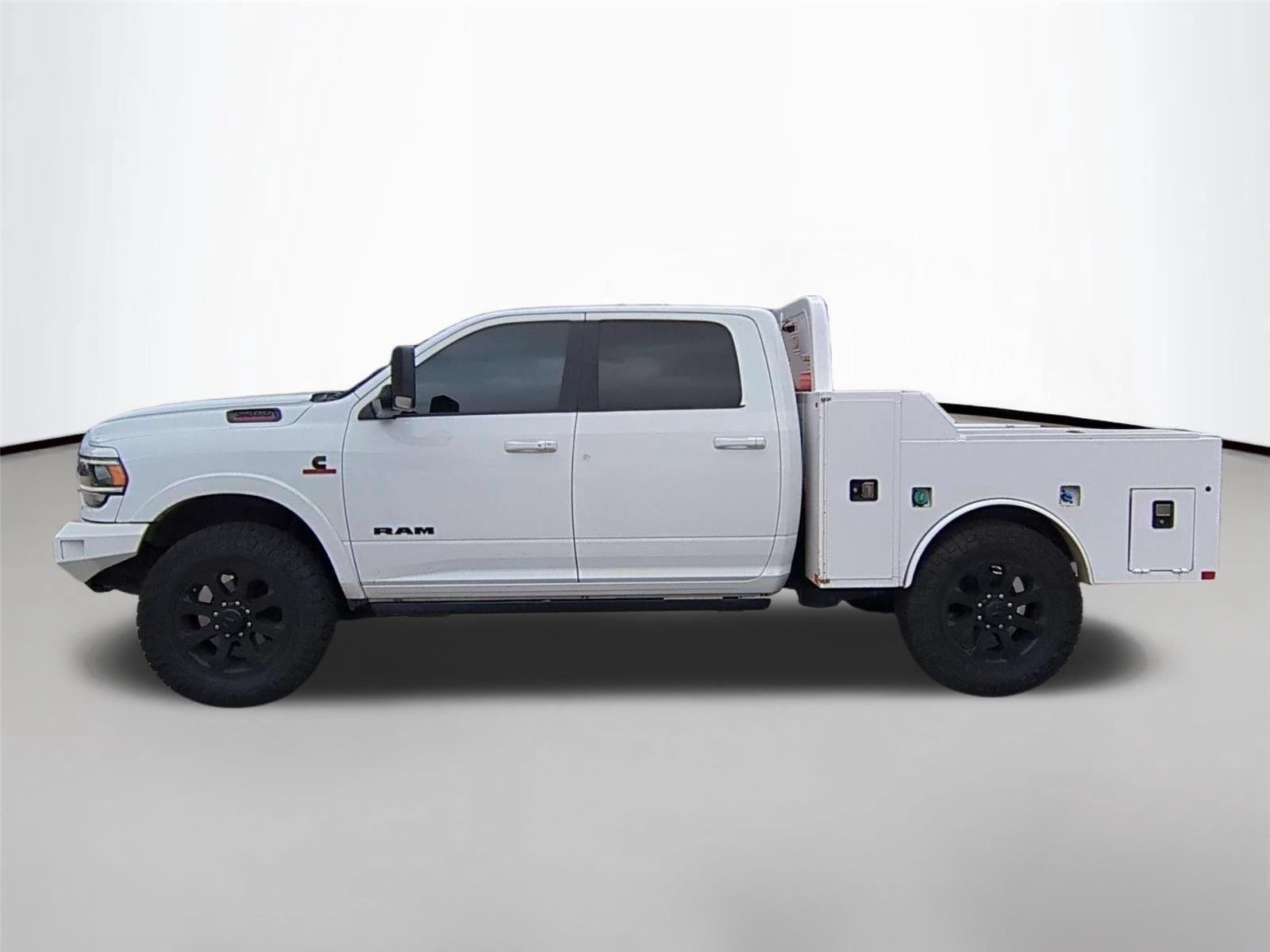 Used 2022 Bright White Clearcoat Ram Laramie image 2