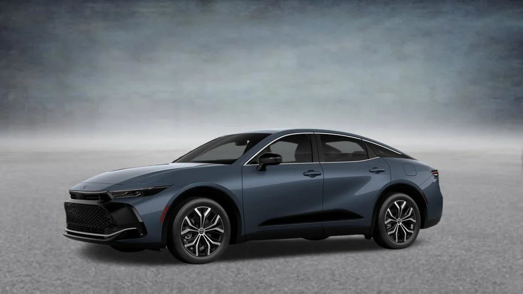 New 2027 White Toyota XLE image 31