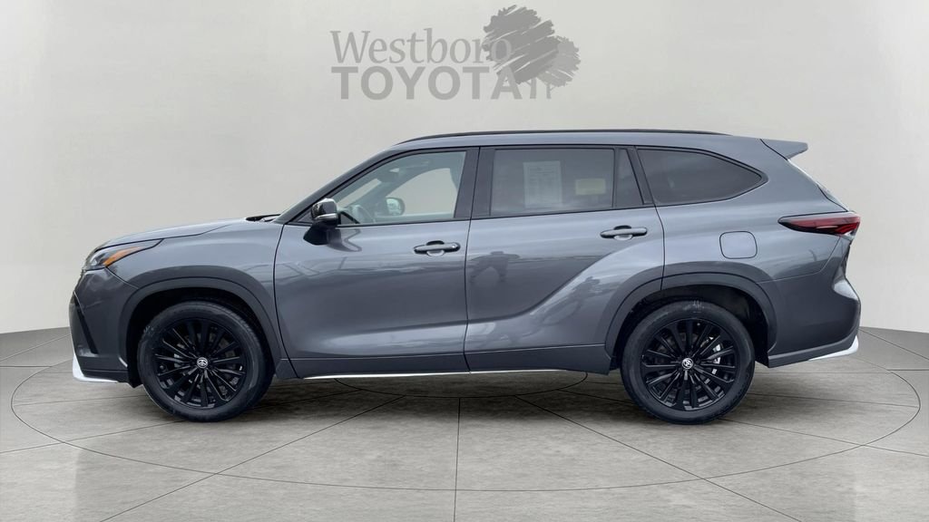 Used 2025 Gray Toyota XSE image 4