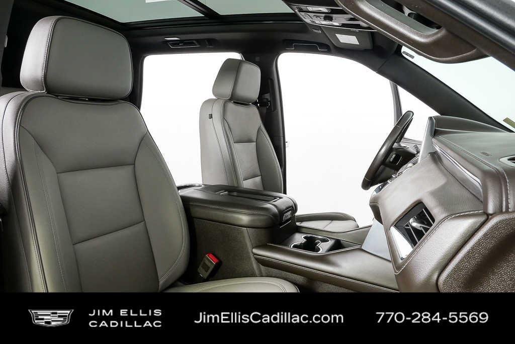Used 2023 White Frost Tricoat GMC SLT image 22