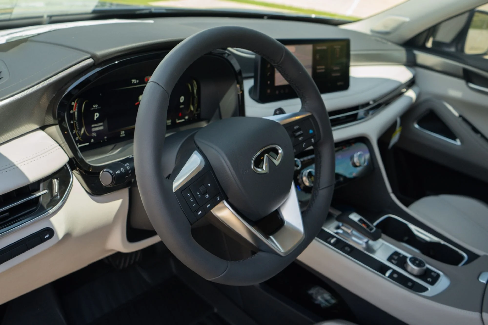 New 2027 Blue INFINITI LUXE image 8