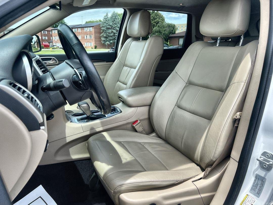 Used 2016 Bright White Clearcoat Jeep Limited image 14