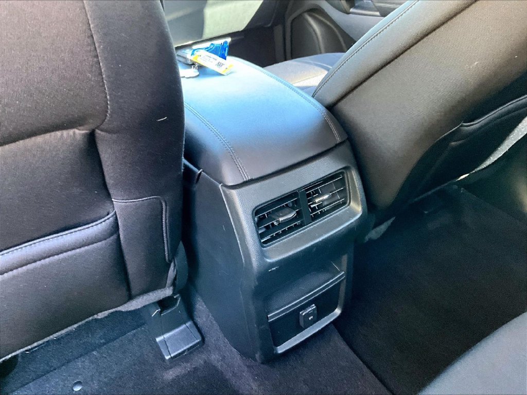 Used 2020 Blue Metallic Ford SE image 28