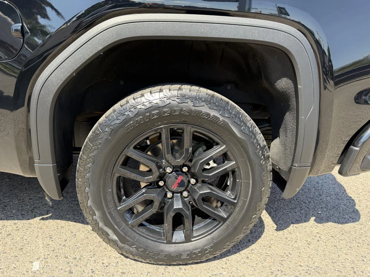 Used 2026 Black GMC Elevation image 9