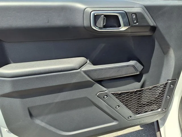 New 2026 Avalanche Gray Ford Badlands image 10