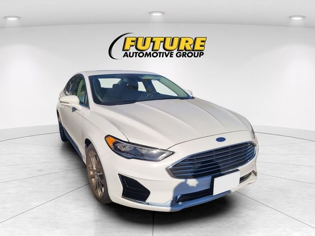 Used 2020 White Ford SEL image 1