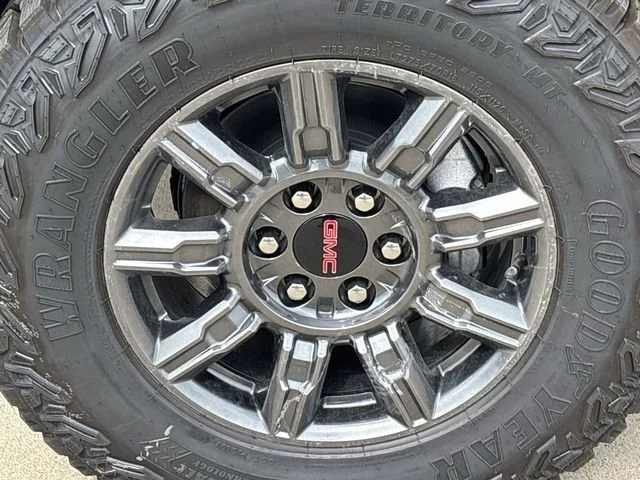 2026 GMC Sierra 1500 AT4X - Photo 10