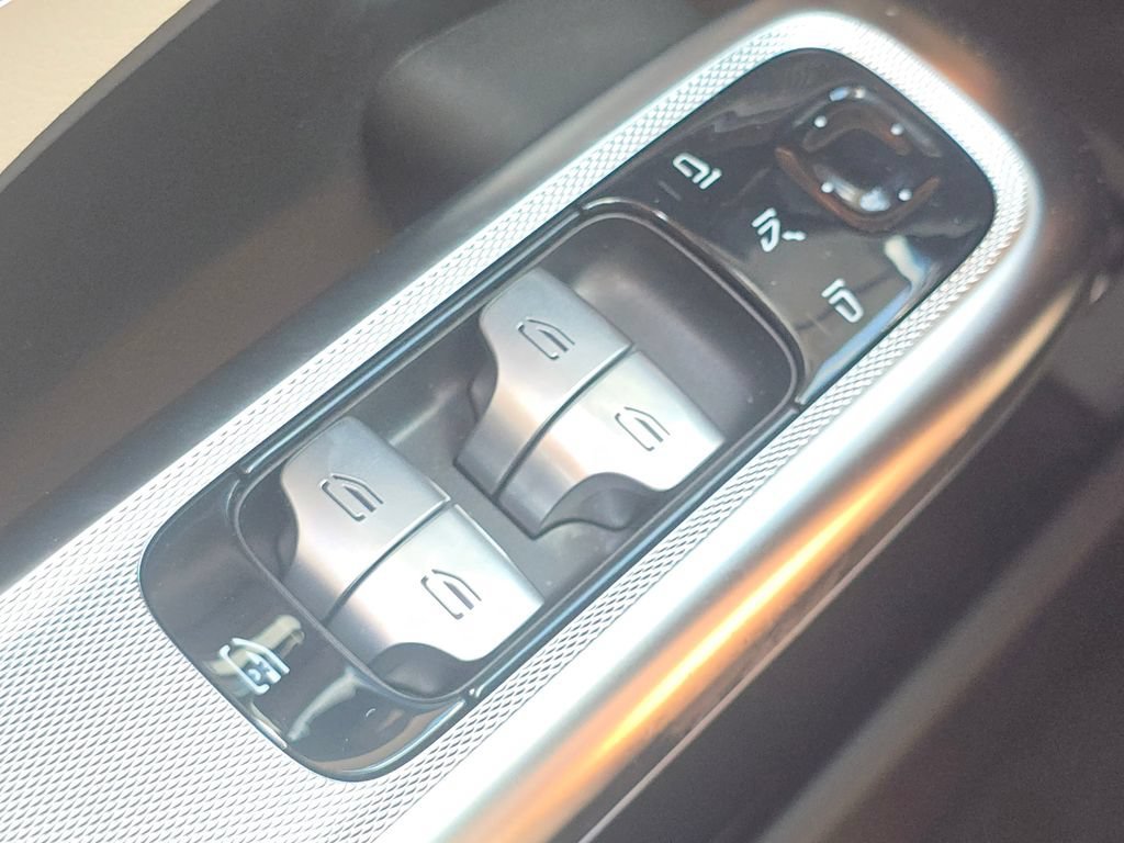 New 2027 Polar White Mercedes-Benz E 350 image 66
