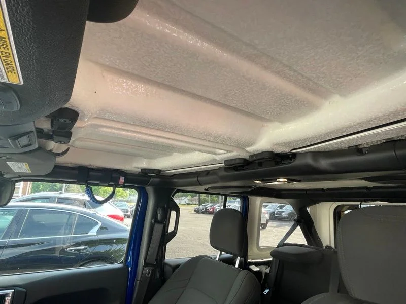 Used 2019 Blue Jeep Unlimited Sport S image 10