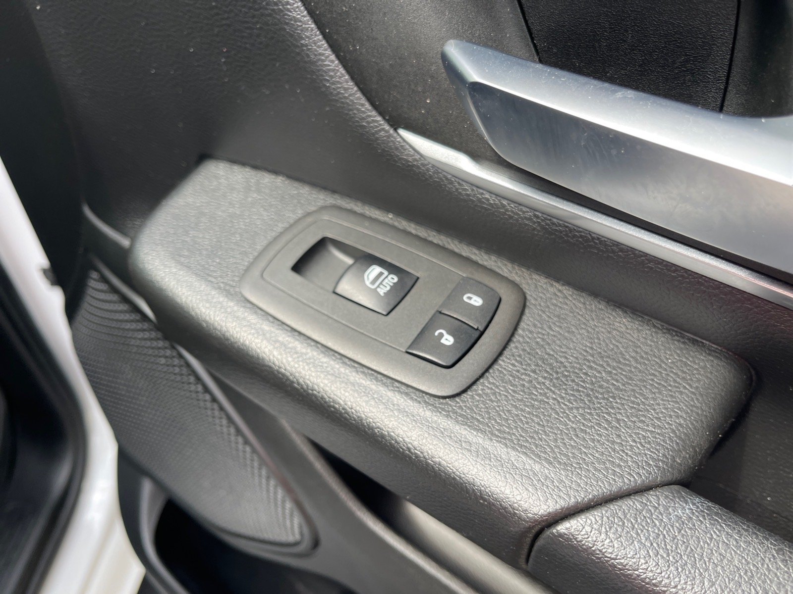 Used 2022 White RAM Big Horn image 19