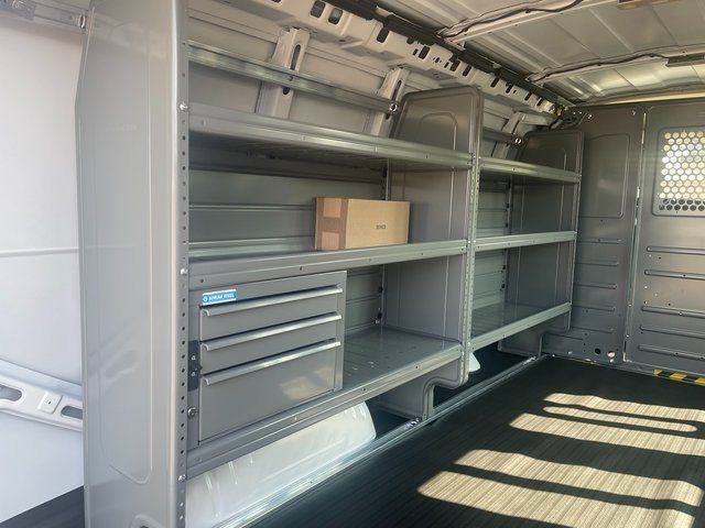 2025 Chevrolet Express Cargo Work Van - Photo 7