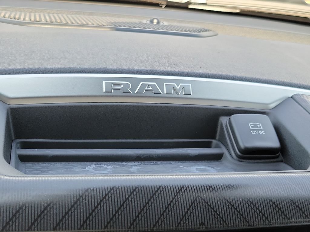 New 2026 Granite Crystal Metallic Clearcoat RAM Express image 30