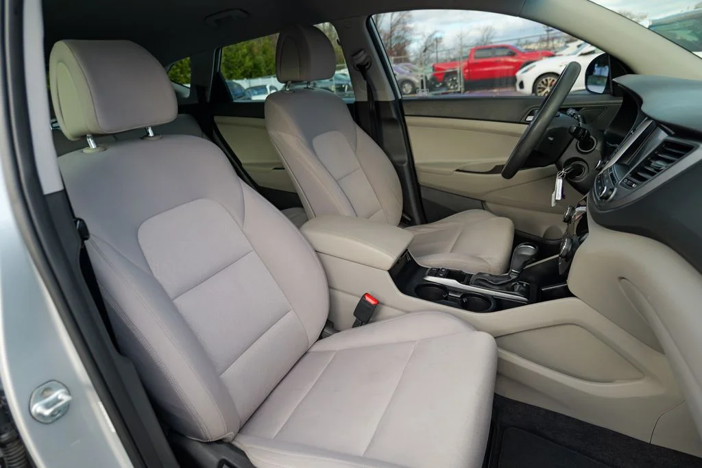 Used 2018 Molten Silver Hyundai SEL image 34