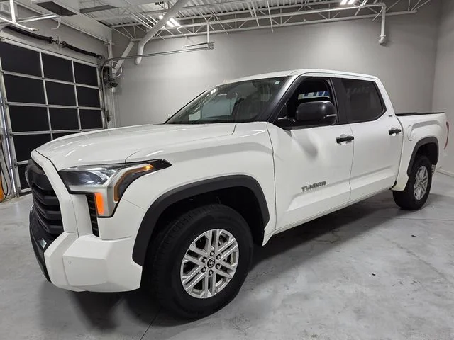 Used 2024 White Toyota SR5 image 3