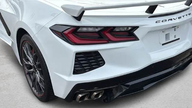 Used 2025 White Chevrolet Stingray image 45