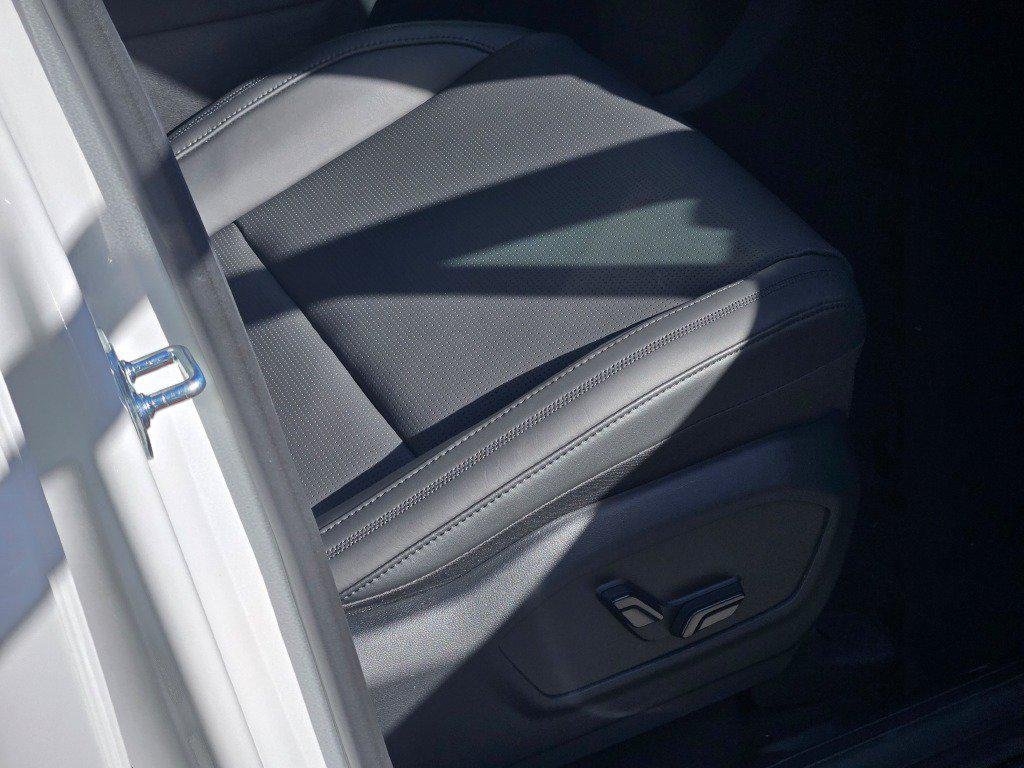New 2026 White Hyundai Calligraphy image 6