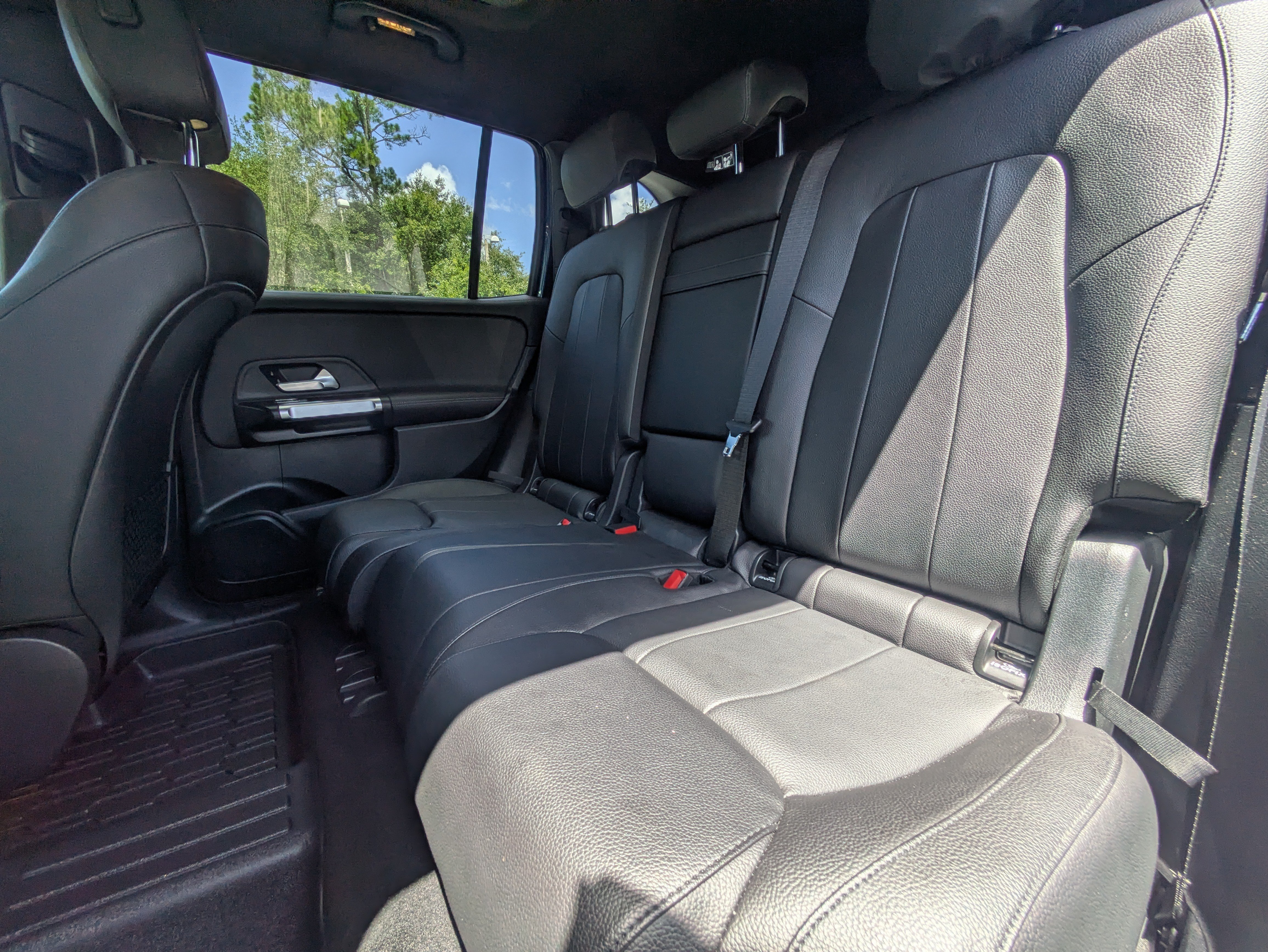 Certified Used 2021 Denim Blue Metallic Mercedes-Benz GLB 250 image 12