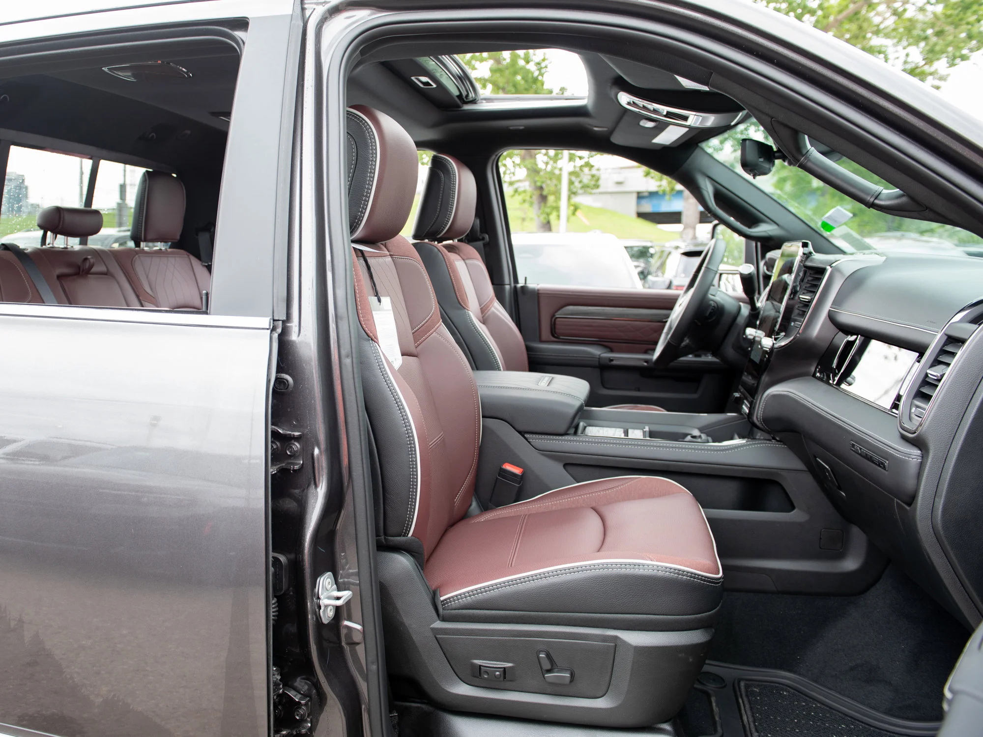 New 2026 Grey RAM Limited* image 27
